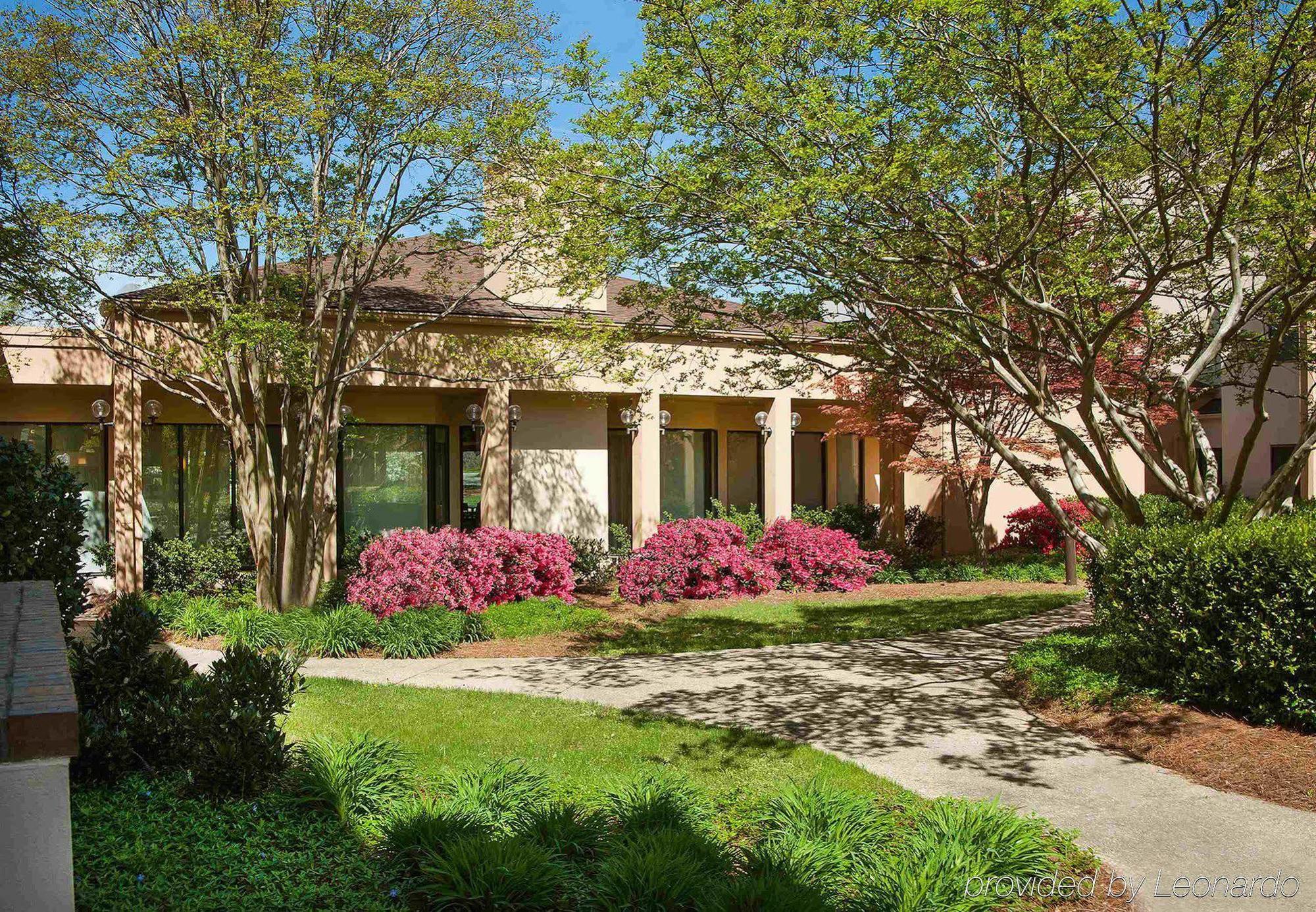 Hotel Courtyard Charlotte Arrowood Exterior foto