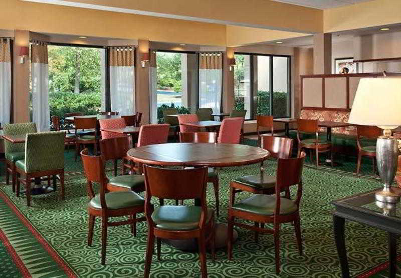 Hotel Courtyard Charlotte Arrowood Exterior foto